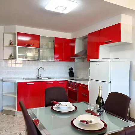 Nadia Apartment Banjole