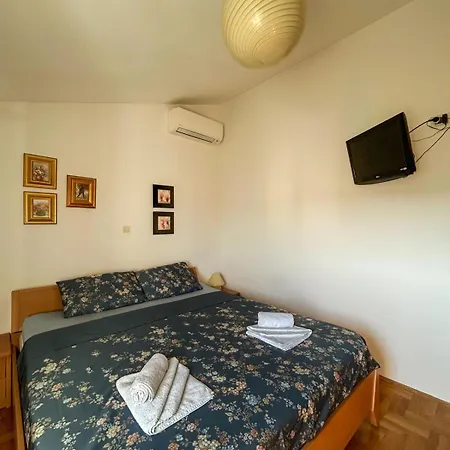 Apartment Nadia Banjole