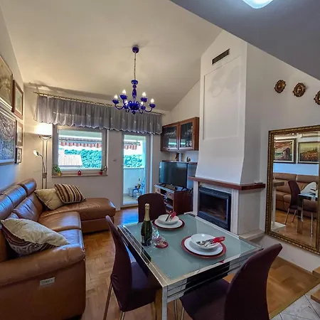 Apartment Nadia Banjole